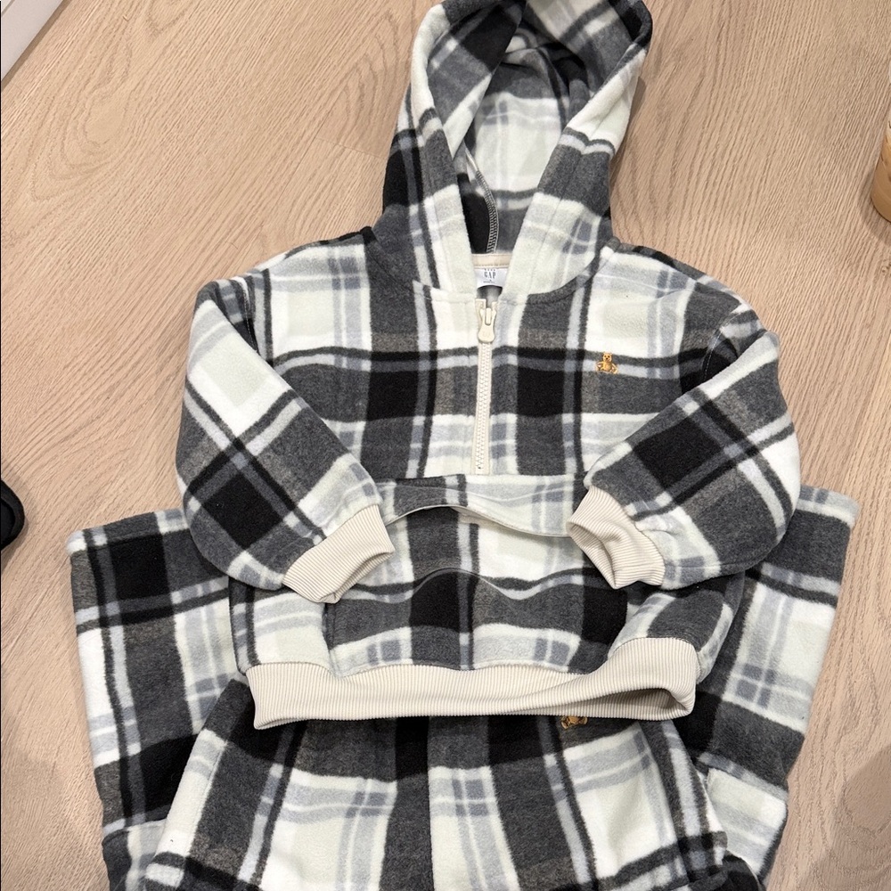 GAP Kids Plaid Matching Set - Black, White, Gray